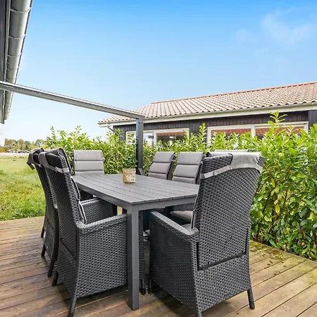 Three-bedroom In Vaggerlose *