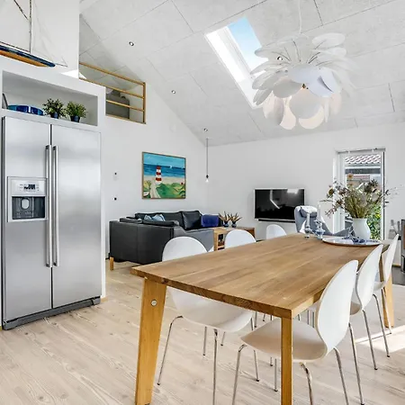 Dom wakacyjny Three-bedroom In Vaggerlose *