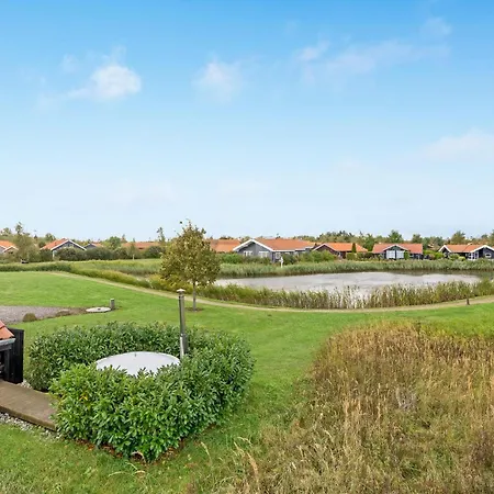 Three-bedroom In Vaggerlose * Bøtø By